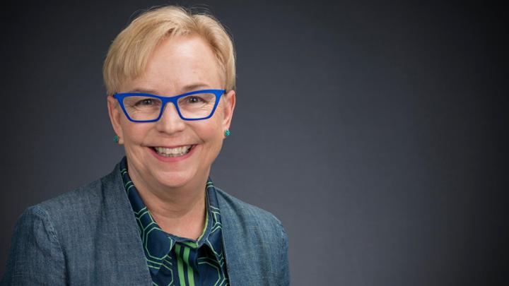 Lesley Heins Walker