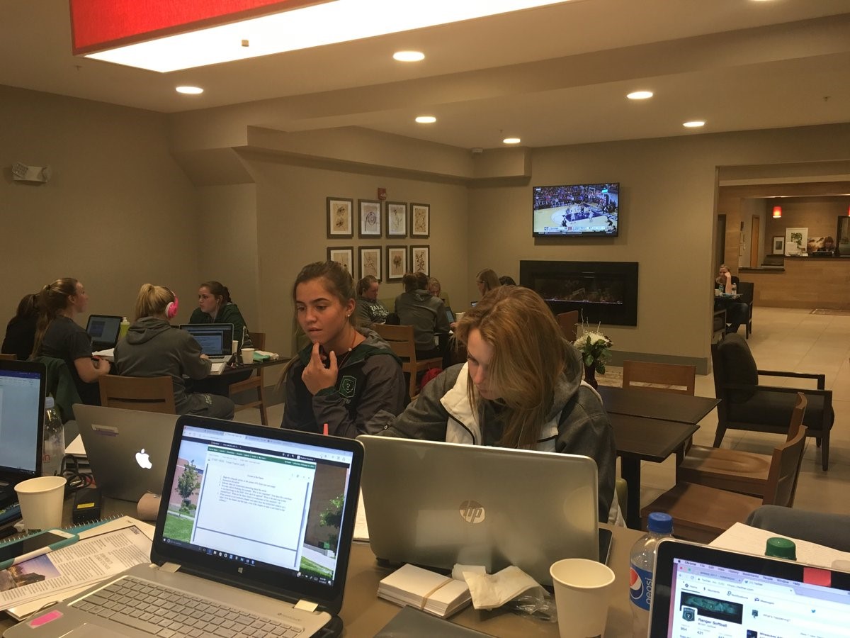 Study tables in the hotel lobby