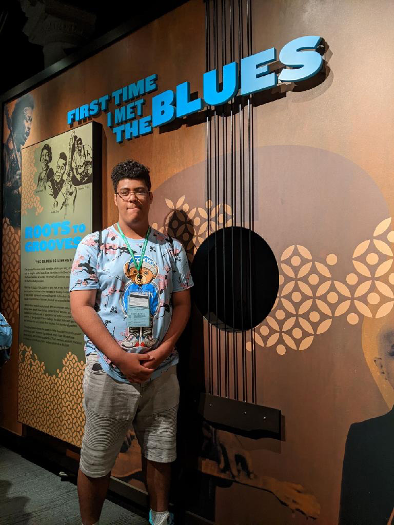 Student at St. Louis Blues Museum