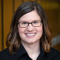 Lisa Groon Headshot
