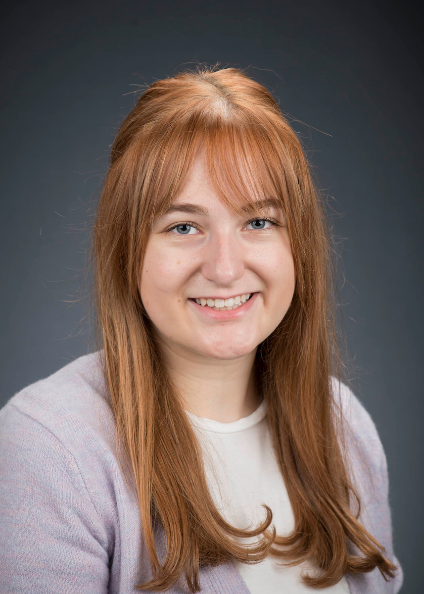 Plutchak_Sarah2 Headshot Sarah Plutchak