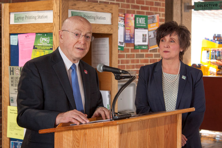 Ray Cross and Chancellor Ford raycross4