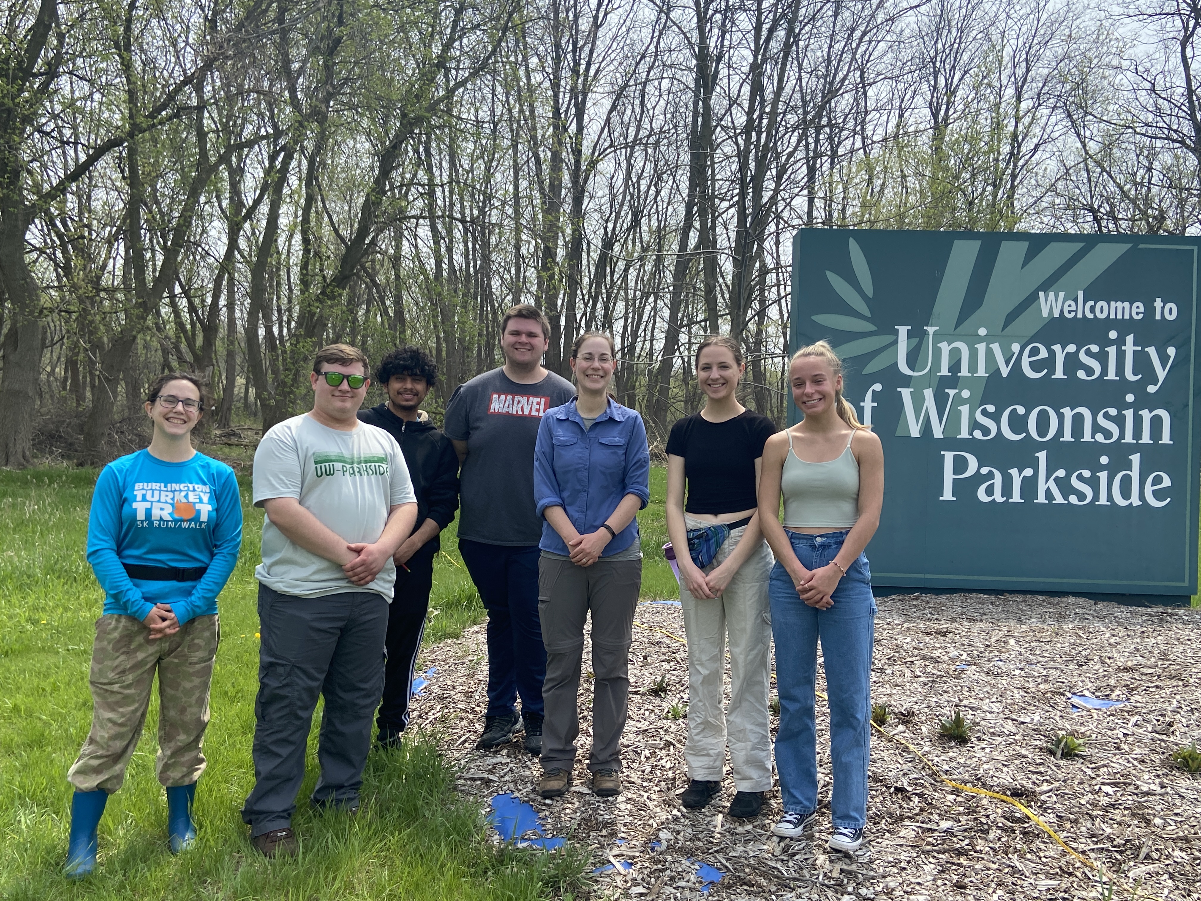 UW-Parkside Pollinator Patch Bee Team