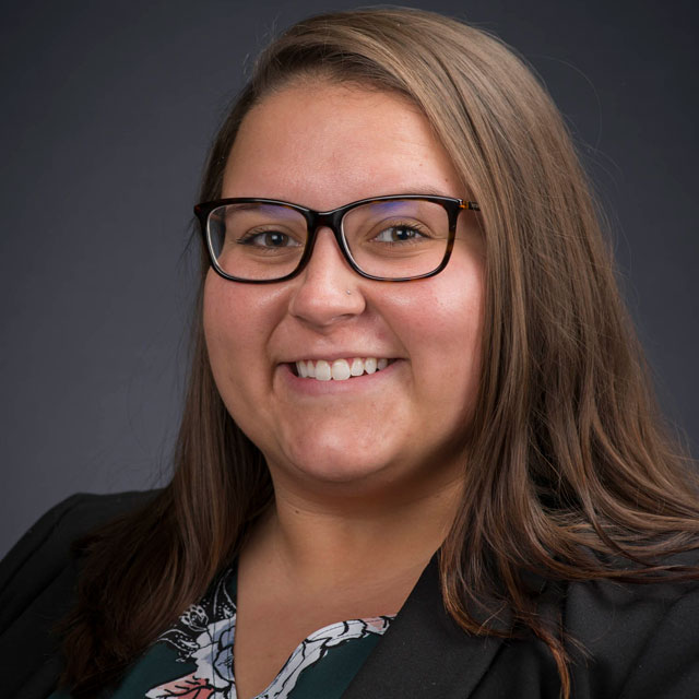 Hillary Vara headshot