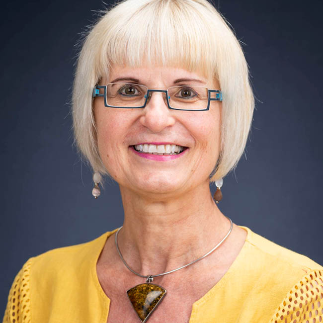Claire Hicks headshot
