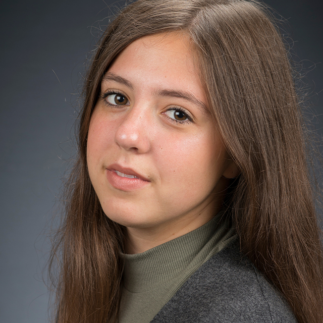 Feiler_Samantha-18 headshot
