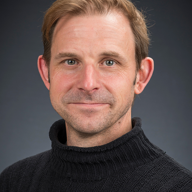 Gill_Brian-20 headshot