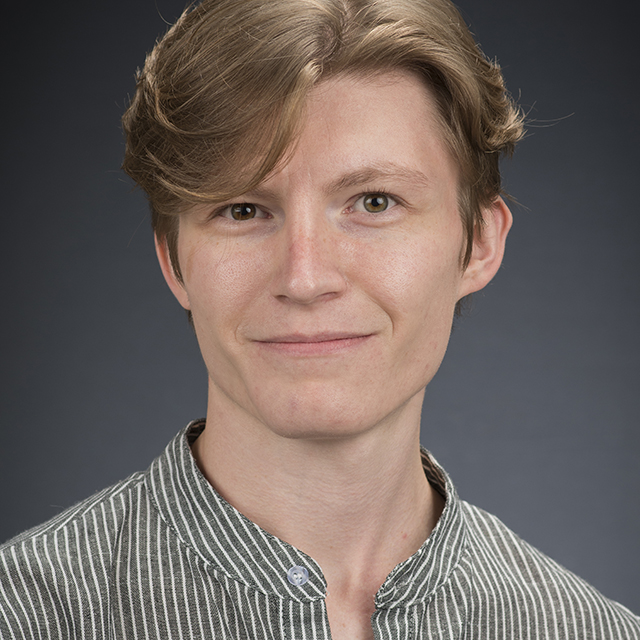 Racas_Kyle-23 headshot