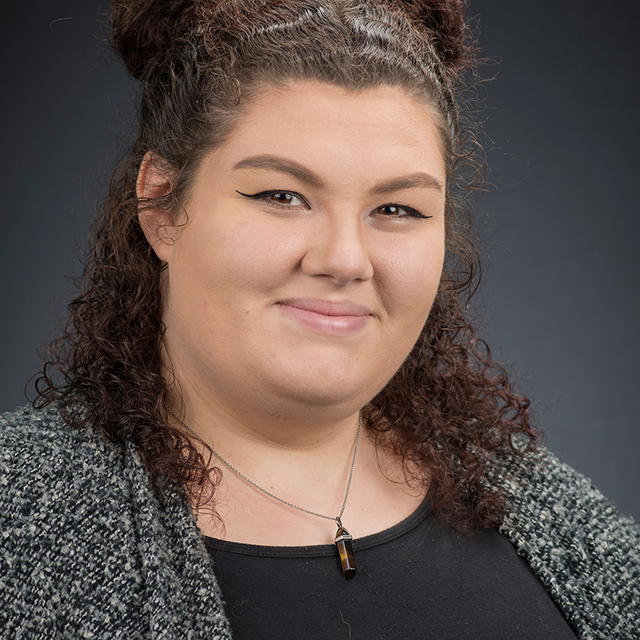 Riley_Maranda-27 headshot
