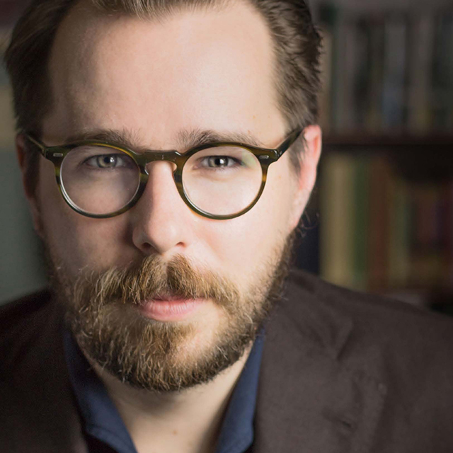 Roberts-Dylan headshot
