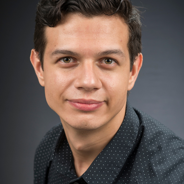 Rocha_Jonathan-16 headshot