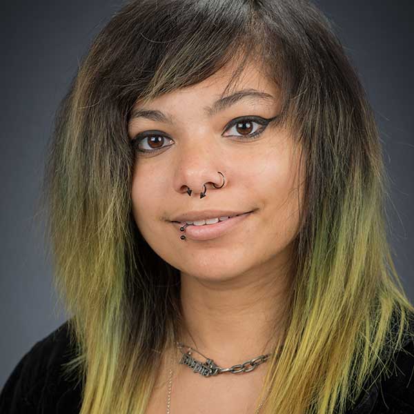 Santos_Arielle-23 headshot