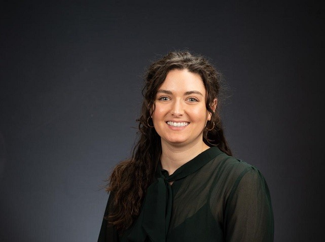 Alexandra Riley Headshot