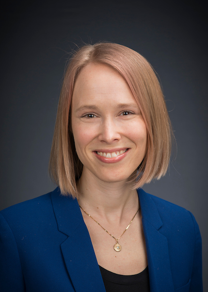 Jackie Arcy headshot