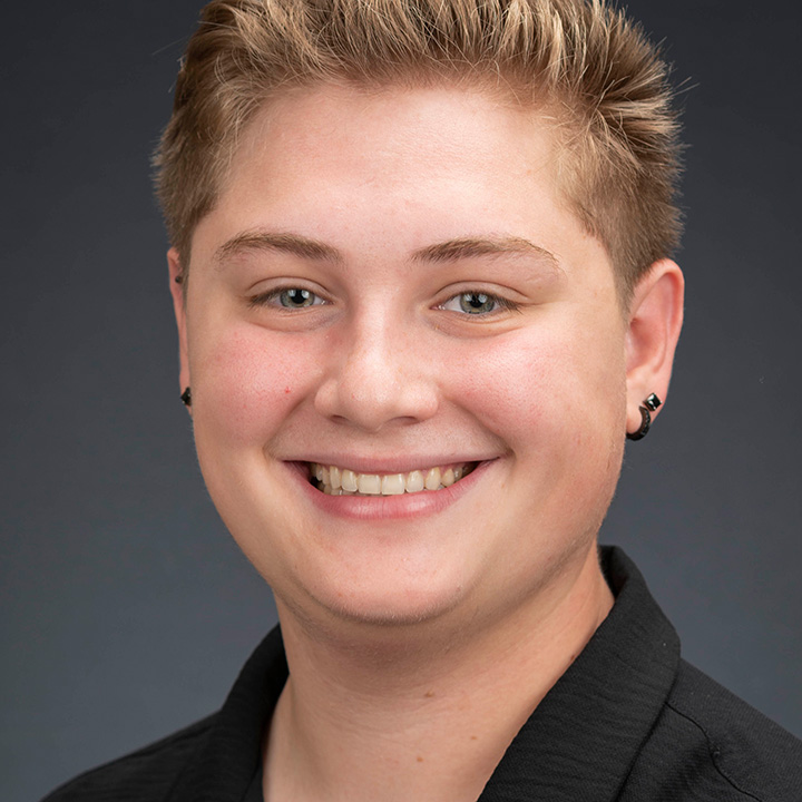 Christian Luvianos headshot