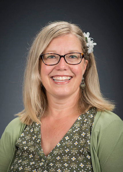 Nicole Ryan's headshot